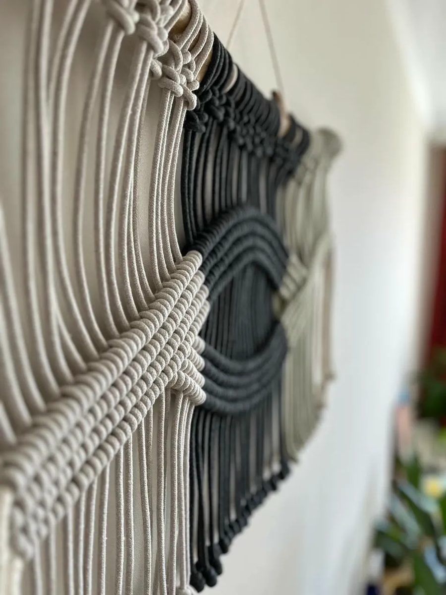 Око Гора — боковой ракурс